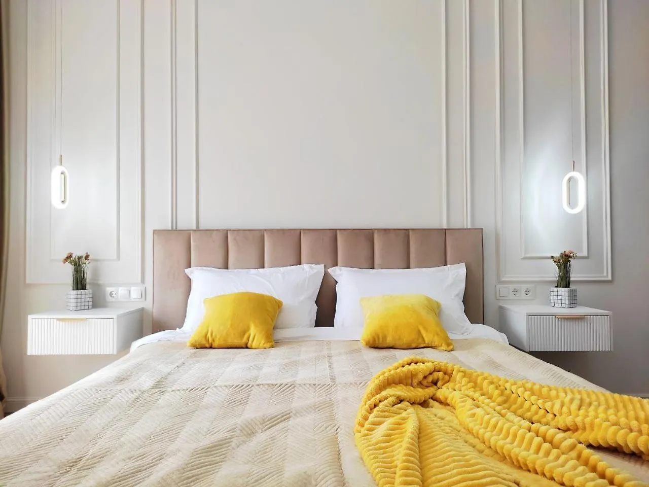 Estet Luxe Apartments Алматы 0*,  Казахстан