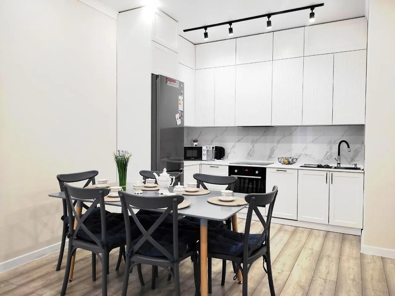 Estet Luxe Apartments Алматы