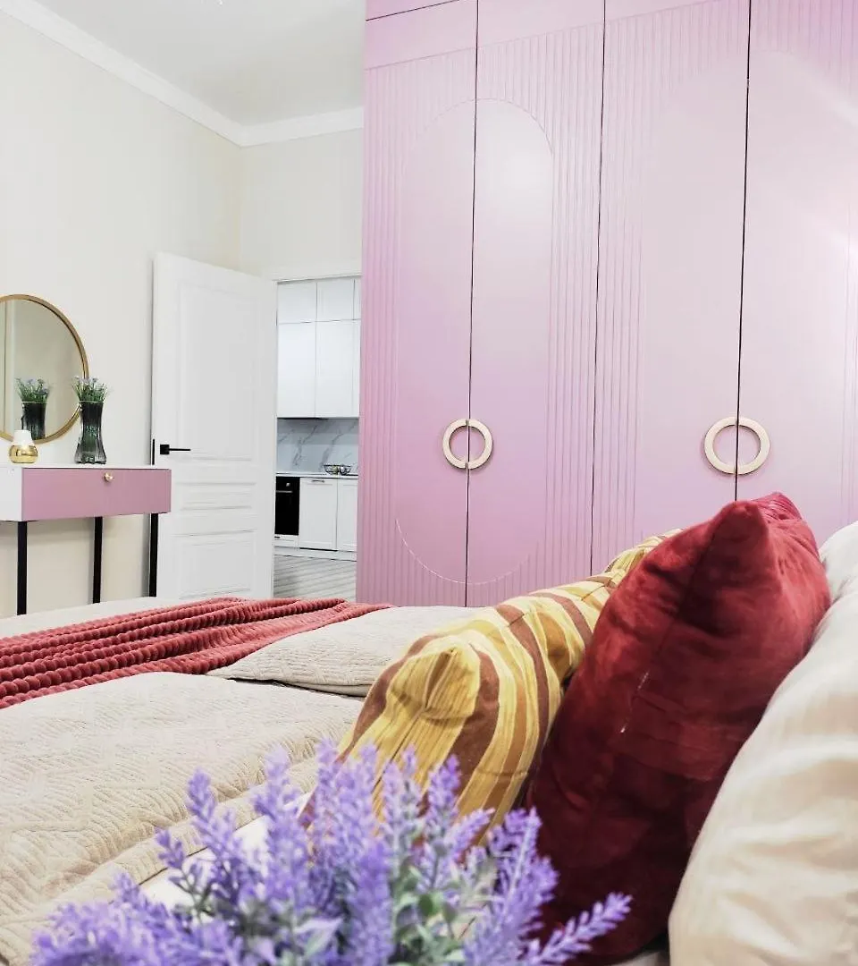 Estet Luxe Apartments Алматы